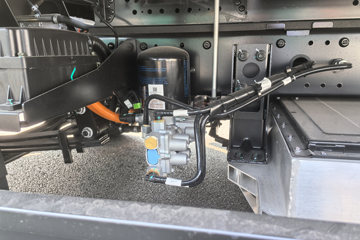 Զ������H9E ���˰� 4.15�׵��Ŵ��綯��ʽ�Ῠ ��о131.99kWhͼƬ