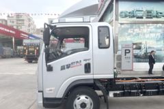 蓝擎·悦EN 3.85米排半纯电动厢式轻卡 亿纬81.59kWh