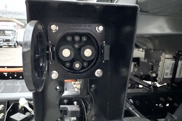 ���桤��EN 3.85���Ű봿�綯��ʽ�Ῠ ��γ81.59kWhͼƬ