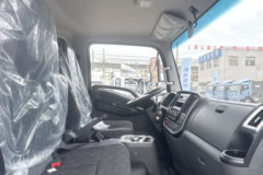 蓝擎·悦EN 4.18米单排纯电动厢式轻卡 亿纬81.59kWh