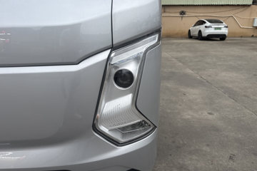 ����X1 Һɲ 3.7�׵��Ŵ��綯��դʽ΢�� ��γ65.66kWhͼƬ