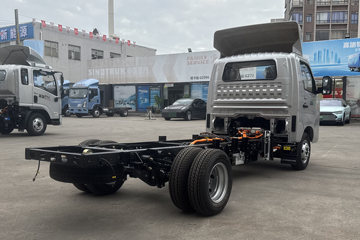 ����X1 Һɲ 3.7�׵��Ŵ��綯��դʽ΢�� ��γ65.66kWhͼƬ