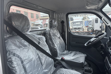 ����X1 Һɲ 3.7�׵��Ŵ��綯��դʽ΢�� ��γ65.66kWhͼƬ