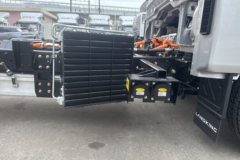 蓝擎X1 液刹 3.7米单排纯电动仓栅式微卡 亿纬65.66kWh