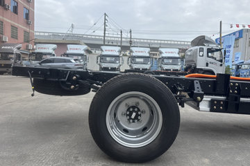 ����X1 Һɲ 3.7�׵��Ŵ��綯��դʽ΢�� ��γ65.66kWhͼƬ