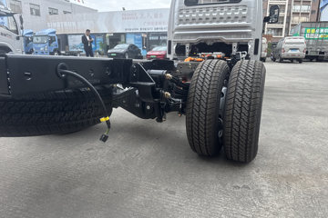 ����X1 Һɲ 3.7�׵��Ŵ��綯��դʽ΢�� ��γ65.66kWhͼƬ