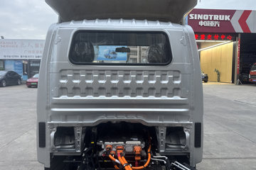 ����X1 Һɲ 3.7�׵��Ŵ��綯��դʽ΢�� ��γ65.66kWhͼƬ