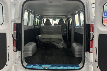 Զ������V8E���ܰ� 2025�� �ǻ۰� 6�� ���綯��� ����ʱ��50.2kWhͼƬ