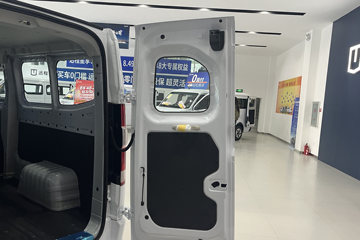 Զ������V8E���ܰ� 2025�� �ǻ۰� 6�� ���綯��� ����ʱ��50.2kWhͼƬ