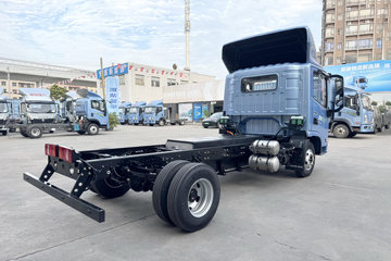 ���桤��X7 ���� 4.18�׵��Ŵ��綯��դʽ�Ῠ ����200.3kWhͼƬ