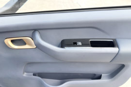 蓝擎·悦X7&nbsp;电动载货车驾驶室图片