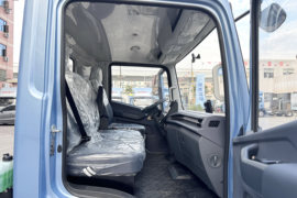 蓝擎·悦X7&nbsp;电动载货车驾驶室图片