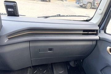 ���桤��X7 ���� 4.18�׵��Ŵ��綯��դʽ�Ῠ ����200.3kWhͼƬ