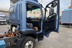 中国重汽成都商用车 V3 蓉E·TRUK 气刹 4.15米单排纯电动厢式轻卡 宁德时代100.46kWh