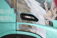 陕汽德龙X6000 超凡旗舰 16L LNG 700马力 6X4 法士特12档 AMT自动档 牵引车 陕汽德龙X6000 超凡旗舰 16L LNG 700马力 6X4 法士特12档 AMT自动档 牵引车