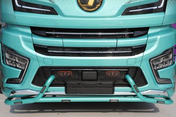 ��������X6000 �����콢 16L LNG 700���� 6X4 ��ʿ��12�� AMT�Զ��� ǣ����ͼƬ