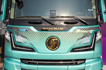 ��������X6000 �����콢 16L LNG 700���� 6X4 ��ʿ��12�� AMT�Զ��� ǣ����ͼƬ