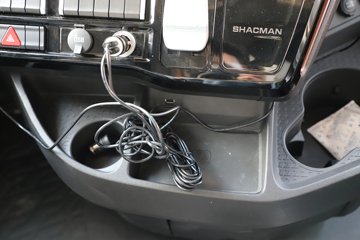 ��������X6000 �����콢 16L LNG 700���� 6X4 ��ʿ��12�� AMT�Զ��� ǣ����ͼƬ