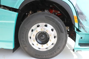 ��������X6000 �����콢 16L LNG 700���� 6X4 ��ʿ��12�� AMT�Զ��� ǣ����ͼƬ