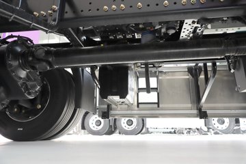 ��������X6000 �����콢 16L LNG 700���� 6X4 ��ʿ��12�� AMT�Զ��� ǣ����ͼƬ