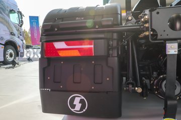 ��������X6000 �����콢 16L LNG 700���� 6X4 ��ʿ��12�� AMT�Զ��� ǣ����ͼƬ