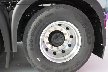 ��������X6000 �����콢 16L LNG 700���� 6X4 ��ʿ��12�� AMT�Զ��� ǣ����ͼƬ