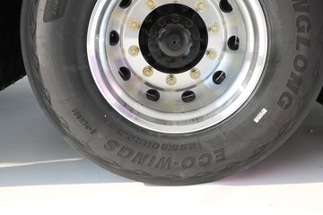 ��������X6000 �����콢 16L LNG 700���� 6X4 ��ʿ��12�� AMT�Զ��� ǣ����ͼƬ