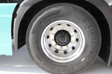 ��������X6000 �����콢 16L LNG 700���� 6X4 ��ʿ��12�� AMT�Զ��� ǣ����ͼƬ