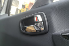 福田奥铃CTV 2.5L柴油 160马力 万里扬6档 4.17米单排仓栅式轻卡