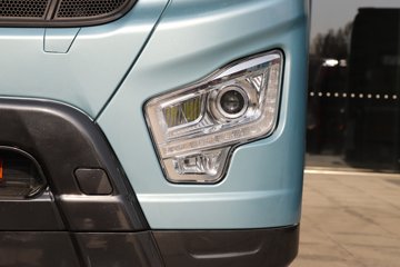 ��������X6000 ��ѡ�� 15.7L LNG 720���� 6X4 ��ʿ��16�� ǣ����ͼƬ