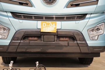 ��������X6000 ��ѡ�� 15.7L LNG 720���� 6X4 ��ʿ��16�� ǣ����ͼƬ