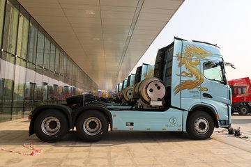 ��������X6000 ��ѡ�� 15.7L LNG 720���� 6X4 ��ʿ��16�� ǣ����ͼƬ