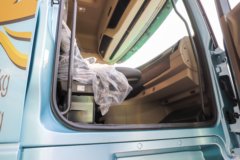 陕汽德龙X6000 臻选版 15.7L LNG 720马力 6X4 法士特16档 牵引车