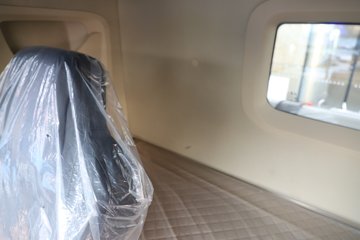 ��������X6000 ��ѡ�� 15.7L LNG 720���� 6X4 ��ʿ��16�� ǣ����ͼƬ