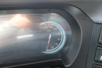 ��������X6000 ��ѡ�� 15.7L LNG 720���� 6X4 ��ʿ��16�� ǣ����ͼƬ