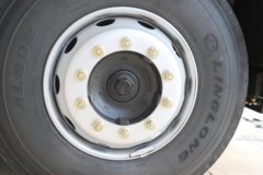 陕汽德龙X6000 臻选版 15.7L LNG 720马力 6X4 法士特16档 牵引车