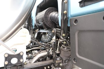 ��������X6000 ��ѡ�� 15.7L LNG 720���� 6X4 ��ʿ��16�� ǣ����ͼƬ