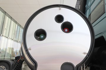 ��������X6000 ��ѡ�� 15.7L LNG 720���� 6X4 ��ʿ��16�� ǣ����ͼƬ