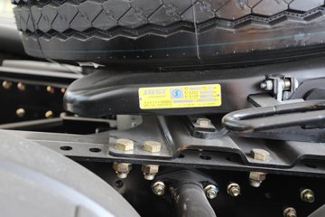 ��������X6000 ��ѡ�� 15.7L LNG 720���� 6X4 ��ʿ��16�� ǣ����ͼƬ