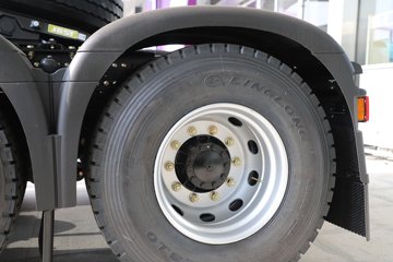 ��������X6000 ��ѡ�� 15.7L LNG 720���� 6X4 ��ʿ��16�� ǣ����ͼƬ