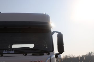 �����½� ����X7 440���� 6X4 ����12�� ǣ����ͼƬ