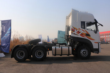 �����½� ����X7 440���� 6X4 ����12�� ǣ����ͼƬ