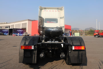 �����½� ����X7 440���� 6X4 ����12�� ǣ����ͼƬ