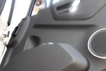 �����½� ����X7 440���� 6X4 ����12�� ǣ����ͼƬ