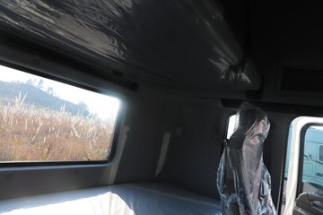 �����½� ����X7 440���� 6X4 ����12�� ǣ����ͼƬ