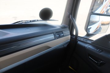 �����½� ����X7 440���� 6X4 ����12�� ǣ����ͼƬ