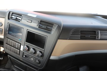 �����½� ����X7 440���� 6X4 ����12�� ǣ����ͼƬ