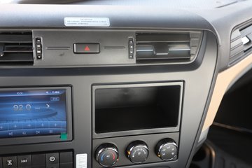 �����½� ����X7 440���� 6X4 ����12�� ǣ����ͼƬ