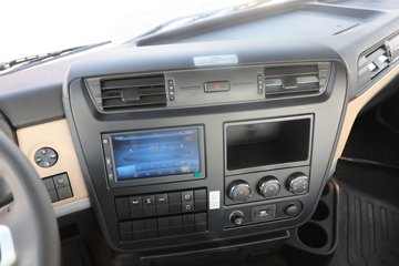 �����½� ����X7 440���� 6X4 ����12�� ǣ����ͼƬ