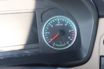 �����½� ����X7 440���� 6X4 ����12�� ǣ����ͼƬ